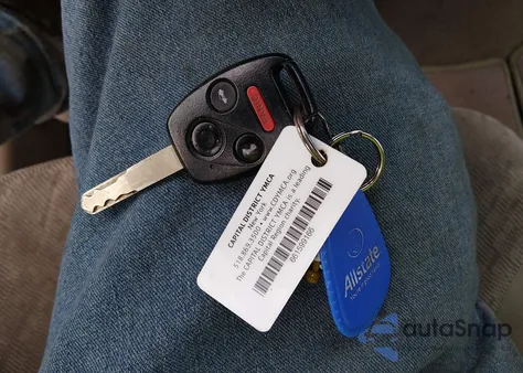 2005 Honda Cr-V Lx z USA, uszkodzony, nr VIN SHSRD68595U303942